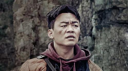 李贺吃瓜看娱乐圈